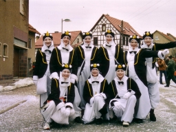 Um04